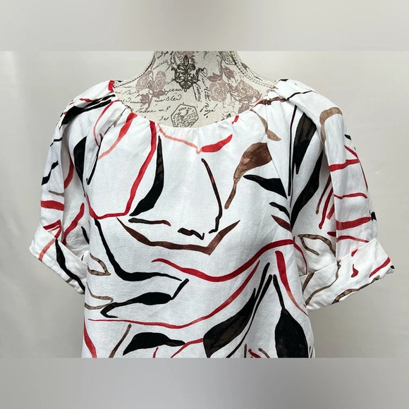 ALFANI White, red & black abstract print top size 2P. - Picture 5 of 15